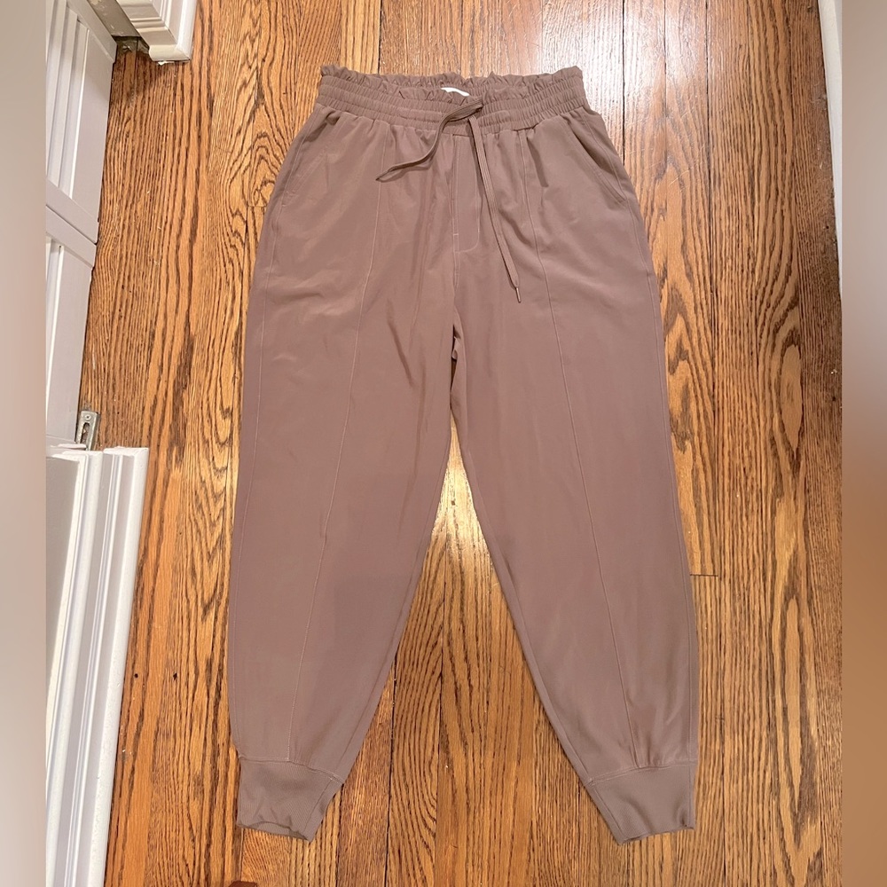 A&F Women’s Traveler Joggers, Size L